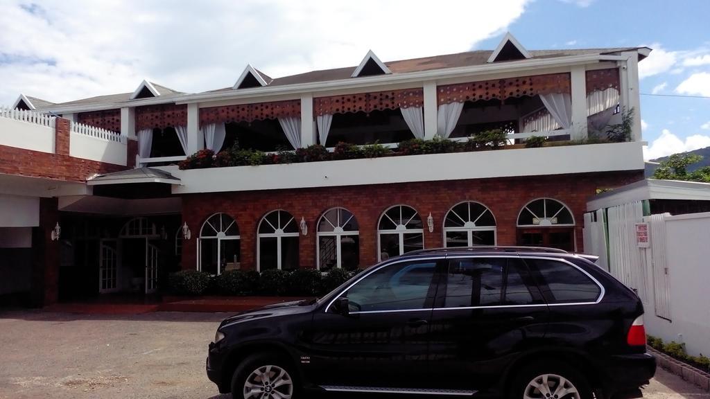 Village Hotel Ocho Ríos Exterior foto