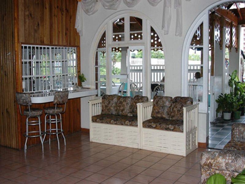 Village Hotel Ocho Ríos Interior foto