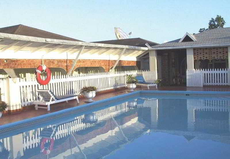 Village Hotel Ocho Ríos Exterior foto
